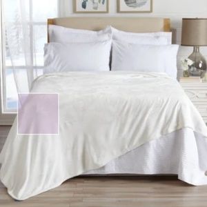 Twin White Cream Blanket